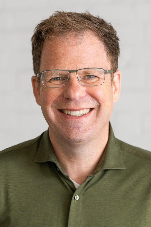 George D. R. Robbers - PZTA Geschäftsführer